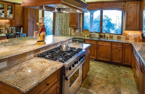Scenic Brush Creek Villa | Mediterranean- style luxury Villa in Wine Country