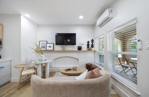 Greater East End Apartamento | Mediterranean Villa #1 at East Downtown