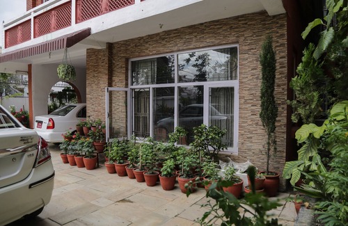 Kathmandu Casa | Casa Meena Con Balcón Privado