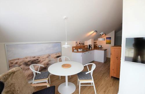 Hohwacht Apartamento | Meeresblick-Strandkorb-Haus-3-WE-46