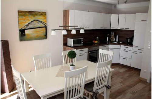 Neue Tiefe Apartamento | Meereslauschen