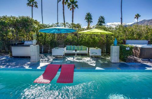 El Mirador Casa | Meet Me in Palm Springs! Permit# 4146