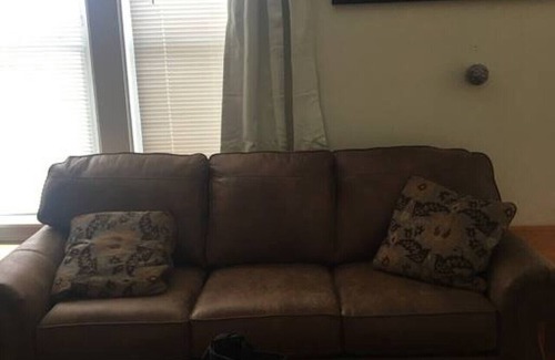 Niskayuna Apartamento | Meet the browns with parking