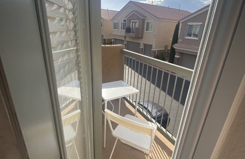 Enterprise Casa | Meet Tom, the stylish townhouse!