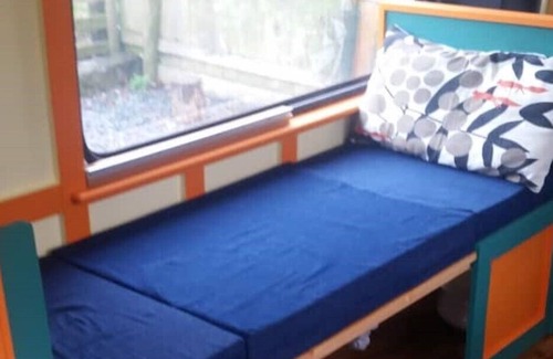 Morwellham Casa | Megabus comfy cosy secluded hidden gem nrDartmoor.