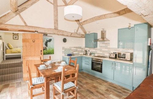 Tiddington Cabaña | Megs Cottage, TIDDINGTON