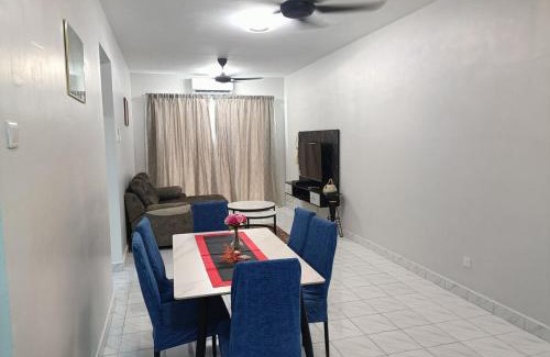 Bukit Serindit Apartamento | Melaka B&B