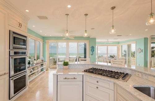 Melbourne Beach Villa | Melbourne Beach Oceanfront Villa w/ Pool