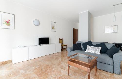 Ponte Seveso Apartamento | Melchiorre Trilocale d epoca Ampio e Luminoso