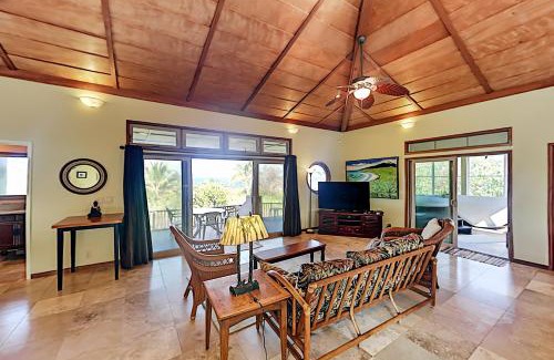 Keaau Casa | Mele Kai