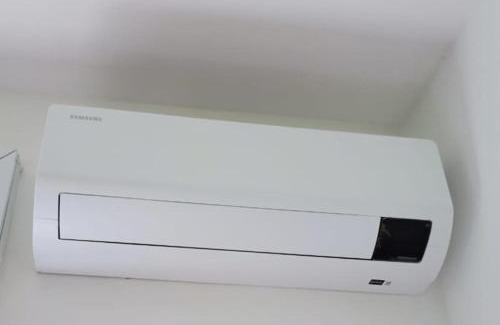 Embare Apartamento | MELHOR LOCALIZAÇÃO DE SANTOS, LOFT, 200 MTS da PRAIA, WI-FI, AR CONDICIONADO