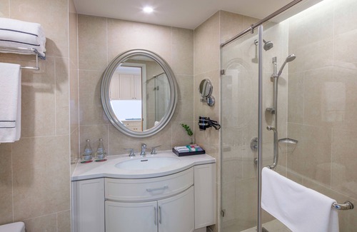 Tran Phu Beach Hotel | Melia Vinpearl Nha Trang Empire