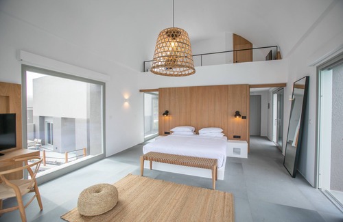 Akrotiri Hotel | Melidonia Suites