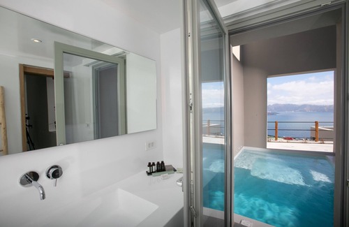 Akrotiri Hotel | Melidonia Suites