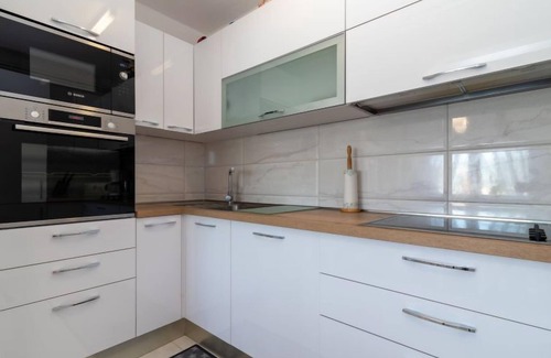 Arbanija Apartamento | Melita Lara by Interhome