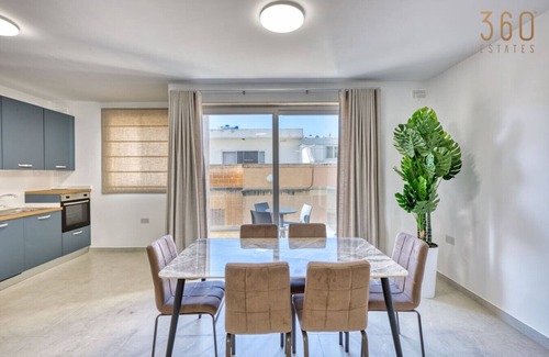 Mellieha Apartamento | Mellieha 3BR home with Rooftop Pool Access w/AC's