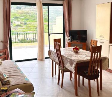 Għadira Apartamento | Mellieha Seaside Apartment