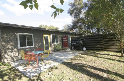 Zilker Casa | Mellow Yellow