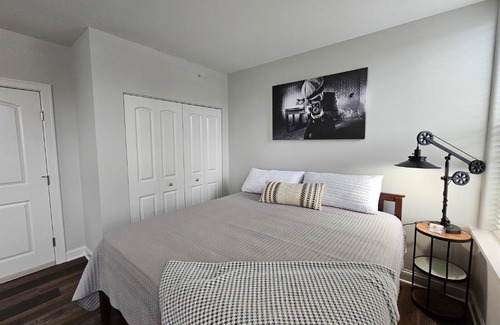 Champaign Apartamento | Memorable Stay at The Inman - 216
