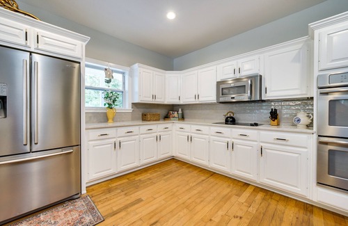 Mena Casa | Mena Getaway w/ Pool - 6 Mi to Wolf Pen Gap!