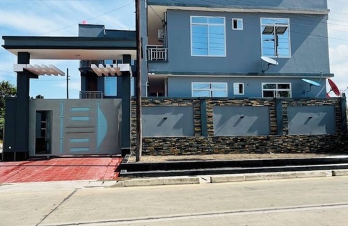 Dar es Salaam Casa | Mena's happy home