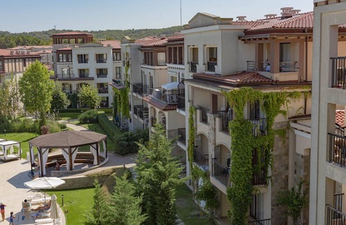 Sozopol Apartamento | MENADA * GREEN LIFE * Family Studio by the Pool