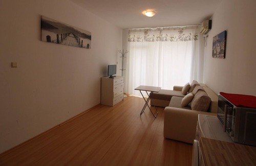 Tankovo Apartamento | MENADA * Sunny Day 6 * Studio for 3 people