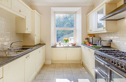 Brynrefail Cabaña | Menai View, LLANFAIRPWLLGWYNGYLL