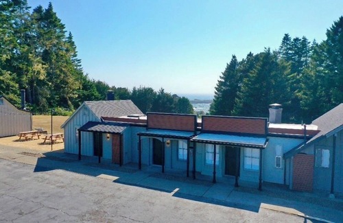 Mendocino Casa | Mendo Bungalow