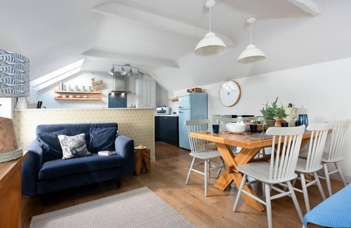 Trenance Casa | Menehay - a three bedroom house close to Mawgan Porth, sleeping 6 guests