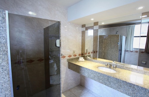 Gloria Hotel | Mengo Palace Hotel