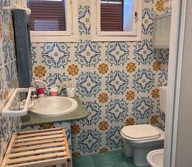 Vulcano Porto Apartamento | Menichetta 4 posti Bilo con piscina gratuita dall' 11 Luglio al 31 Agosto