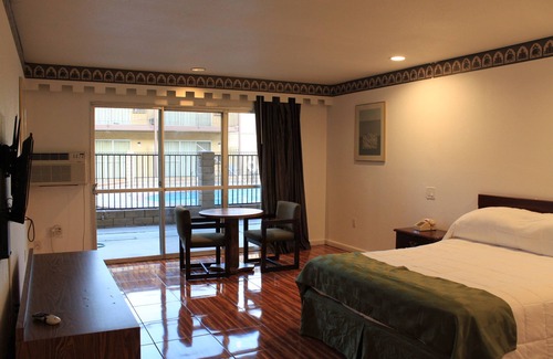 Sun City Hotel | Menifee Inn