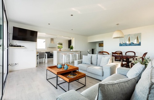 Port d'Addaia Villa | Encantadora Casa Addaia con Piscina Privada & Amplia Terraza con Hermosas Vistas
