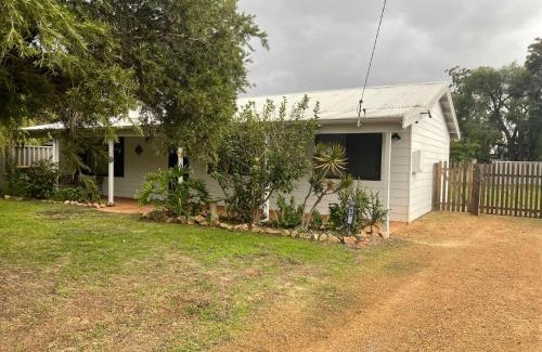 Dunsborough Casa | Menta Cottage