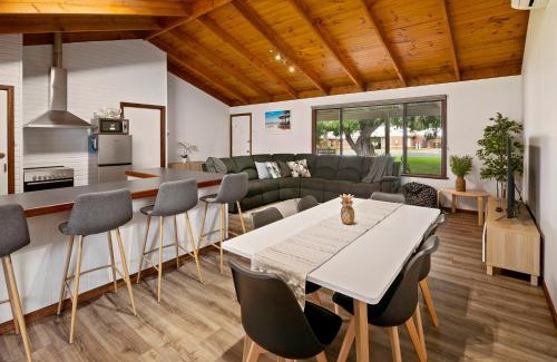 Dunsborough Casa | Menta Cottage