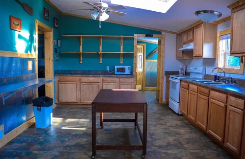 Bourbon Casa | Meramec Hideaway Riverside private vacation home
