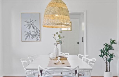 Umina Beach Casa | MERCAH 3min drive to Ettalong beach and restaurants
