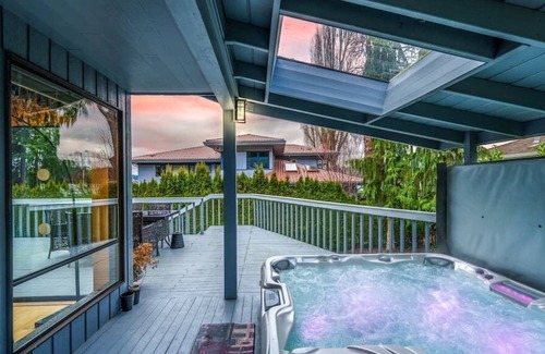 Mercer Island Casa | Mercer Island · Life on Lake Washington - A dream home for family gatherings