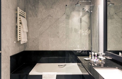 Centro de Bilbao Hotel | Mercure Bilbao Jardines De Albia