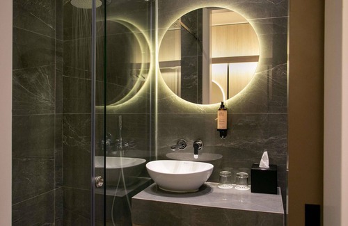 Larnaca City Centre Hotel | Mercure Larnaca Finikoudes Beach