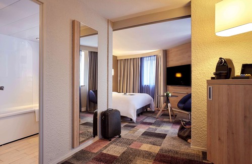 Downtown Le Havre Hotel | Mercure Le Havre Centre Bassin du Commerce