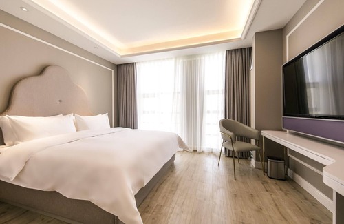 Ejin Horo Banner Hotel | Mercure Ordos Downtown