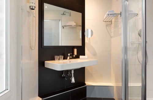 Quartier du Petit-Montrouge Hotel | Mercure Paris Alesia