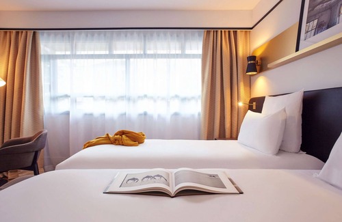 Les Puces de Saint-Ouen Hotel | Mercure Paris Saint-Ouen