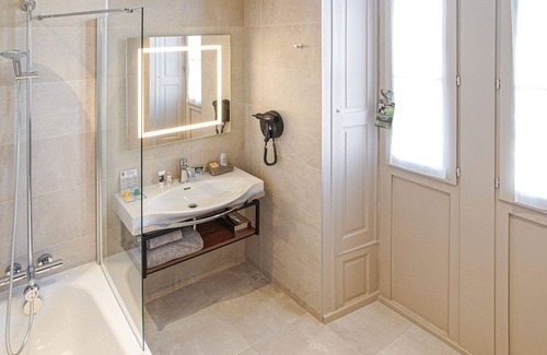 Centre Hotel | Mercure Rennes Place Bretagne