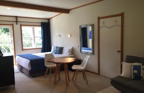 Whenuakite Casa | Mercury Orchard