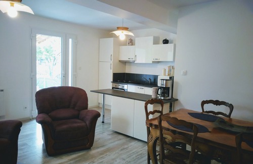 Mercus-Garrabet Apartamento | MERCUS - GARRABET en el centro del pueblo APARTAMENTO 49 m², 2 personas.