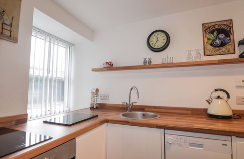 Banff Cabaña | MEREDITH COTTAGE, pet friendly, country holiday cottage in Banff