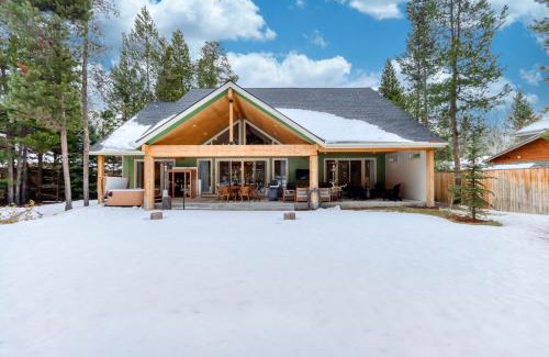 Oregon Water Wonderland Casa | Merganser Memories
